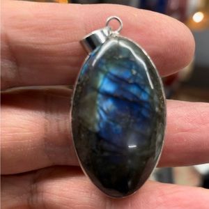 Labradorite pendant